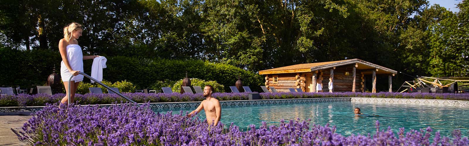 Wellnessdag bij SpaWeesp met Hotel en Ontbijt