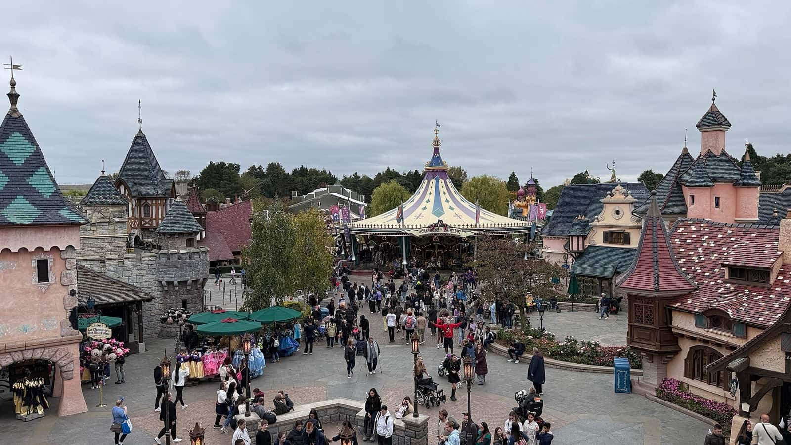 Rondreis Twee Kastelen bij Parijs: Disneyland Paris en het paleis van Versailles