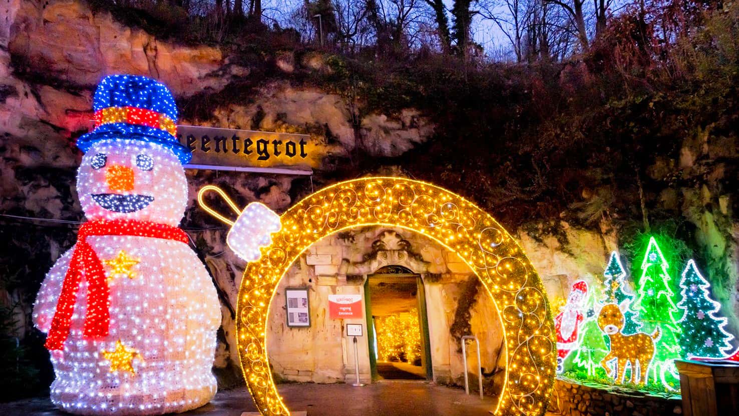 Beleef de ondergrondse kerstmarkt in de Gemeentegrot van Valkenburg
