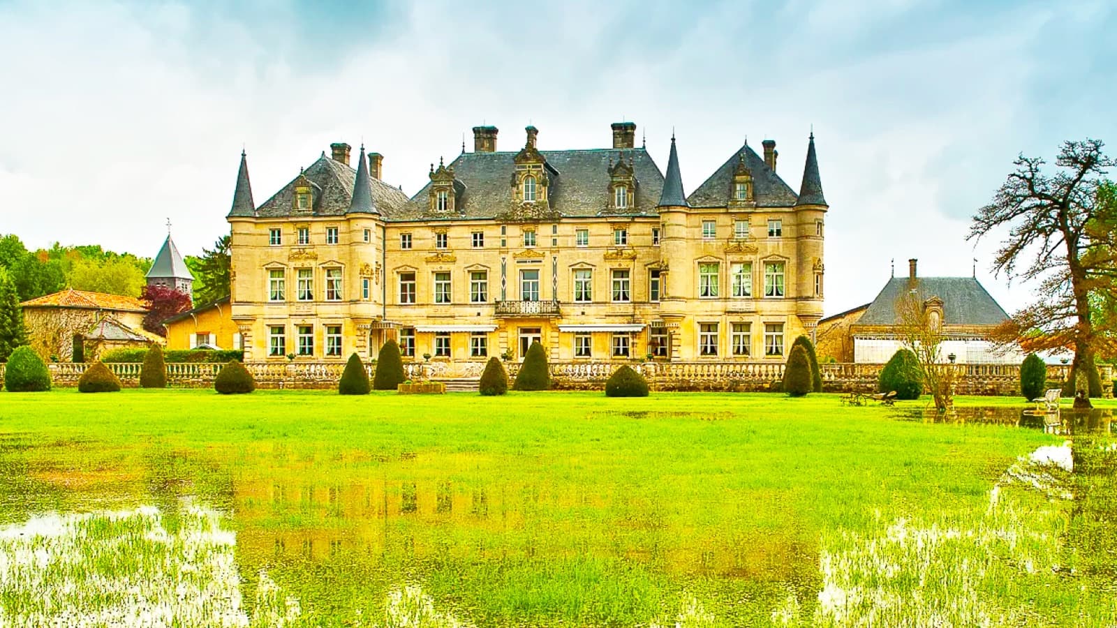 Kasteelervaring in Nederland | Overnachting in een kasteelhotel voor 2 personen foto 1