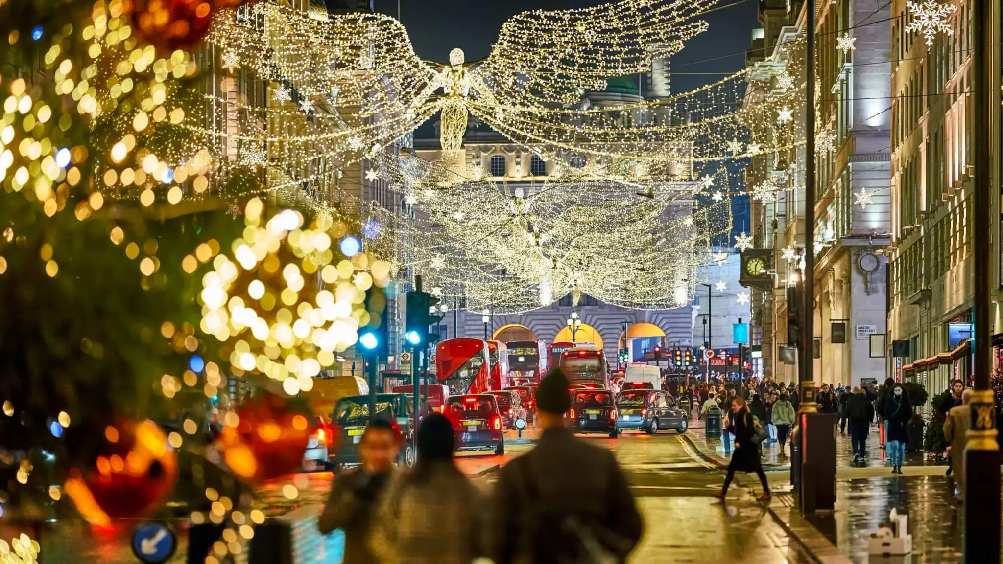 Geniet van de magische kerstsfeer in Londen foto 2